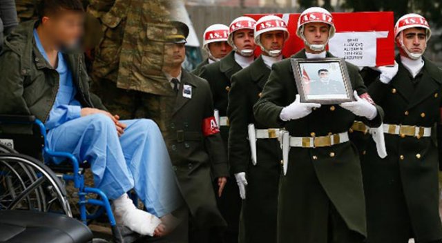 Şehit Cenazesi'ne Yaralı Asker Damga vurdu