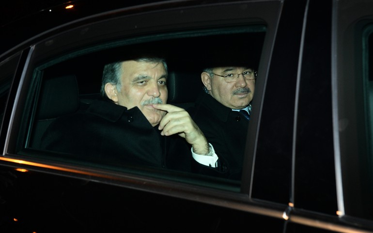 Abdullah Gül, Arınç'ın Evinde Muhaliflerle Görüştü