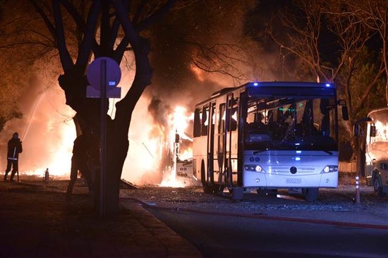 Davutoğlu'ndan Alçak Saldırı Sonrası İlk Açıklama Geldi