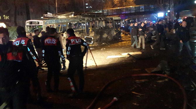Dünya Ankara'daki Saldırıyı Böyle Gördü!