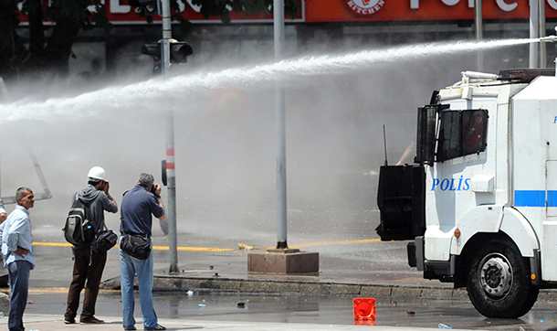 Gezi’de TOMA kullanan Polisten Şok İtiraf: Verilen Talimatları Yerine Getirdik
