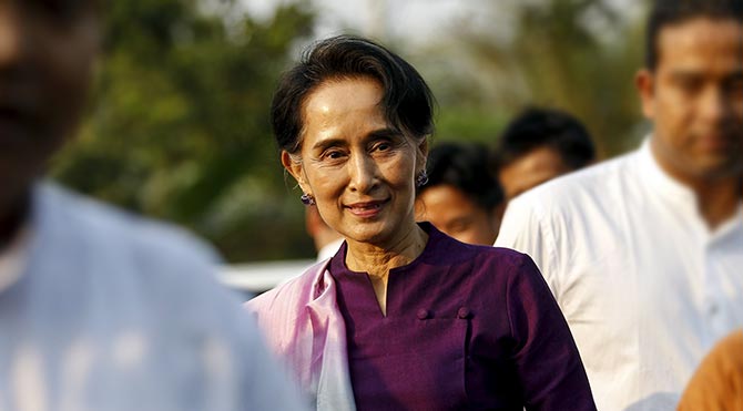 Myanmar'da Başkanlık Düğümü Yarın Çözülecek!