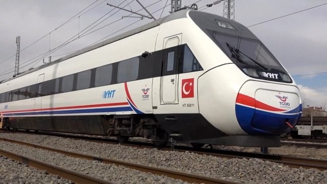 Ankara-Sivas arasını 2 saate indirecek YHT hattı yıl sonunda hizmete açılacak