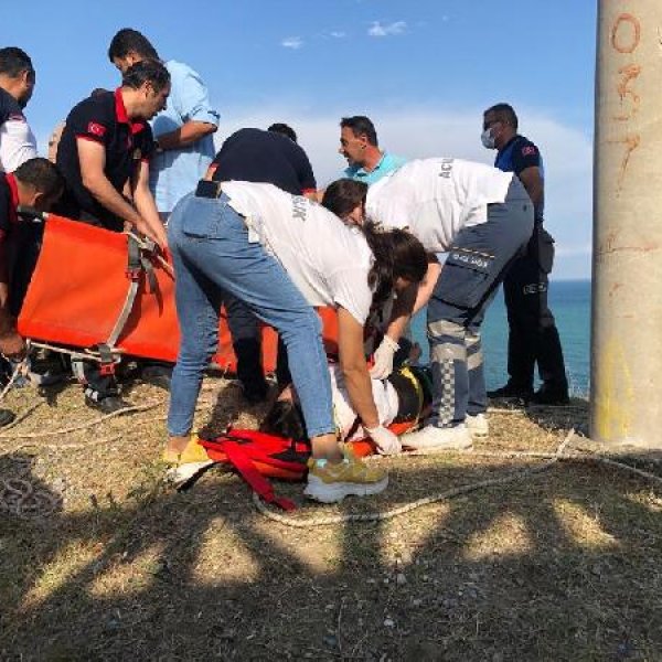 Selfie çekmek isterken 30 metreden yuvarlandı