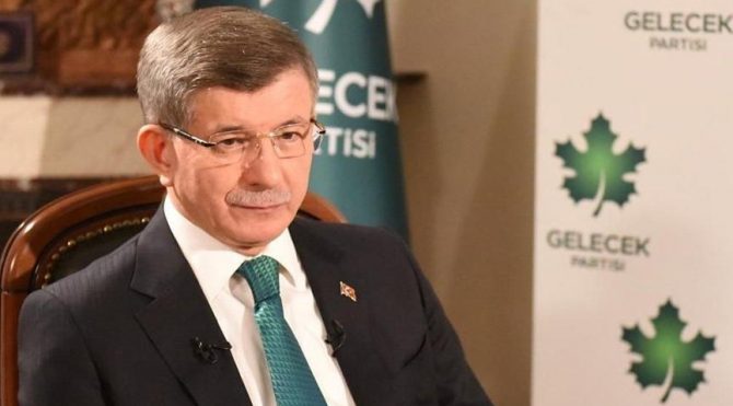 Ahmet Davutoğlu: Yolsuzluk sistemin her tarafını bir ağ gibi sarmış durumda