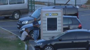 Beyoğlu'nda Korsan Otoparkçılık yapan 7 değnekçi gözaltına alındı