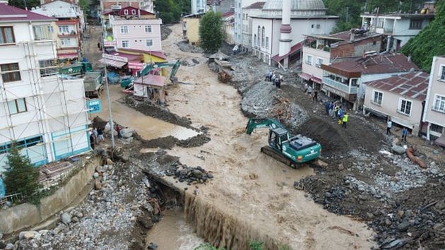 Giresun'da yaşanan sel felaketinde can kaybı 12'ye yükseldi