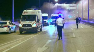 Trafikte sıkıştırılan ambulans takla atıp yandı