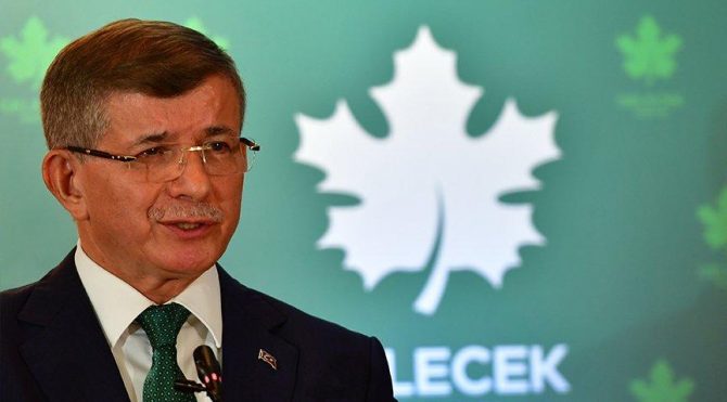 Ahmet Davutoğlu’dan Soylu’ya: Liyakatsiz ve ciddiyetsiz