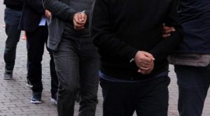 İzmir merkezli 28 ilde FETÖ operasyonu: Çok sayıda gözaltı
