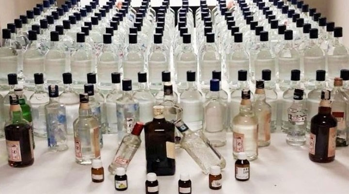 İzmir'de 5 ton etil alkol ele geçirildi