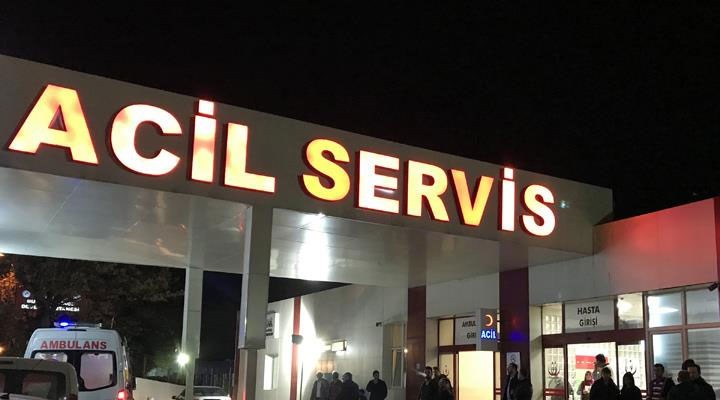 İzmir'de sahte içkiden zehirlenen 9 kişi hastaneye kaldırıldı