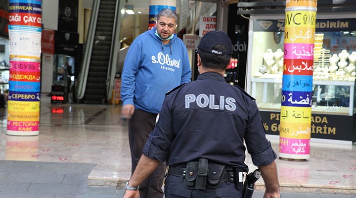 “Adana’dan geldim, Adana’da sokakta sigara içmek yasak değil"