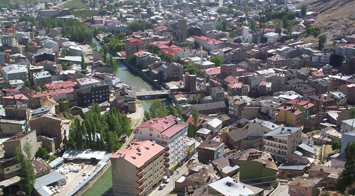 Bayburt merkezde 3.8 büyüklüğünde deprem meydana geldi.