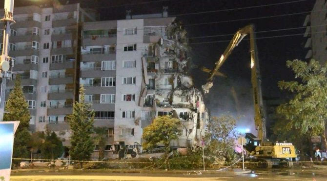 CHP'li Seyit Torun:Bayraklı Belediyesi çürük yapıları 10 yıl önce bildirdi