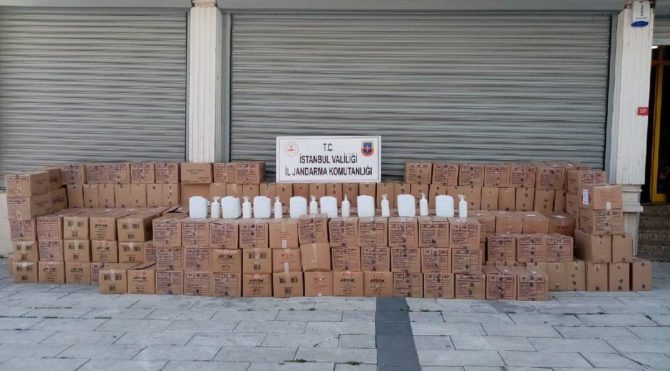 İstanbul’da 8 ton sahte dezenfektan ele geçirildi