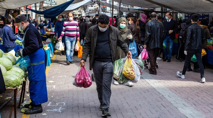 İstanbul genelinde pazar yerlerinde sigara içilmesi yasaklandı