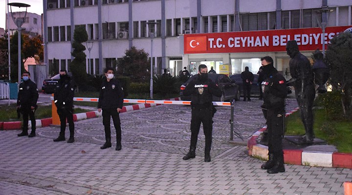 Ceyhan Belediyesi'ne sabah operasyonu: Çok sayıda gözaltı kararı