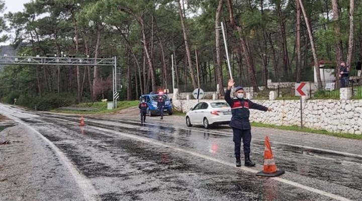 Bakanlık tarafından ülke genelinde yapılan uygulamalarda,aranan 2 bin 475 kişi yakalandı