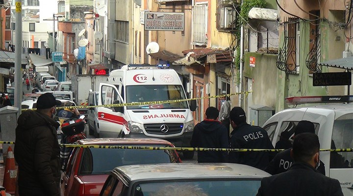Beyoğlu'nda Fas Uyruklu bir kadına ait cansız beden battaniyeye sarılı bulundu