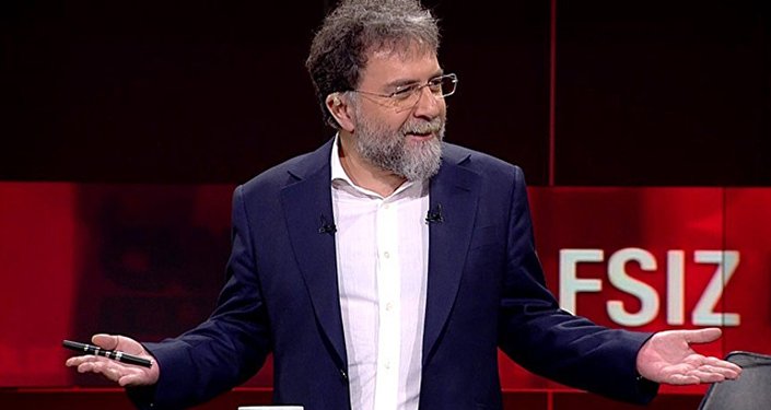 Ahmet Hakan:Ne yapmasını bekliyorsunuz Mehmet Hoca’nın? Bazıları gibi çıkıp da 'Korona yok, virüs yalan, aşı lüzumsuz' falan demesini mi?