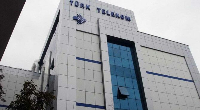 İktidarın Telekom’a atadığı AKP’liler 12 ayda 18 maaş alıyor!