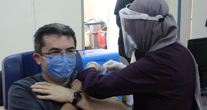 İlk doz aşısını 19 Şubat'ta yaptıran Erzurum Valisi Okay Memiş koronavirüse yakalandı
