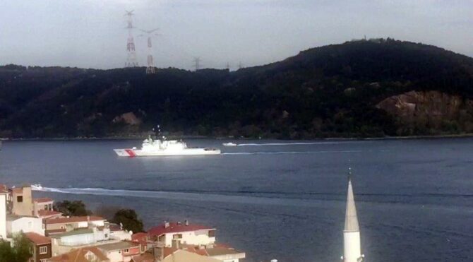 ABD Sahil Güvenlik gemisi İstanbul Boğazı’ndan geçip Kardeniz'e yol aldı