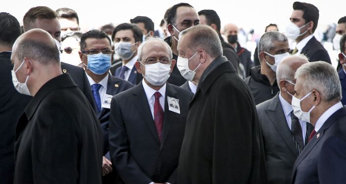 Erdoğan, Kılıçdaroğlu ile selamlaşmadı
