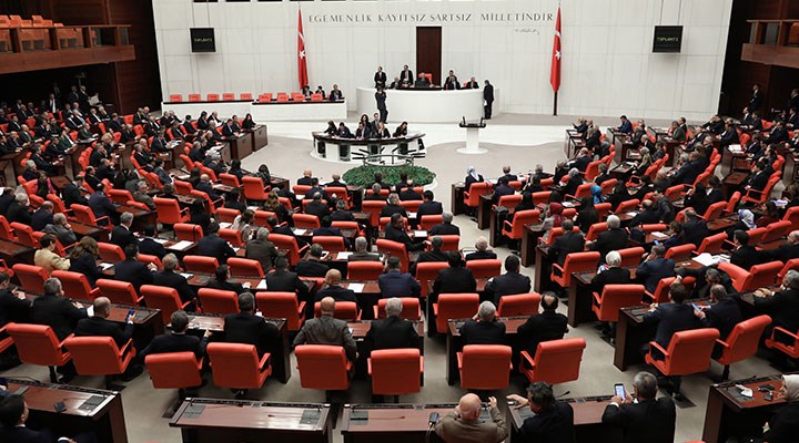 HDP'li 11 milletvekili hakkında 14 yeni fezleke Meclis'te