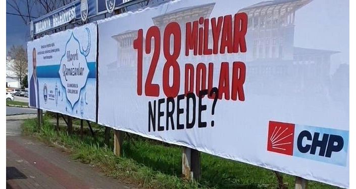 Kastamonu’da '128 mİlyar Dolar nerede?' afişine 'Cumhurbaşkanına hakaret' suçundan soruşturma başlatıldı
