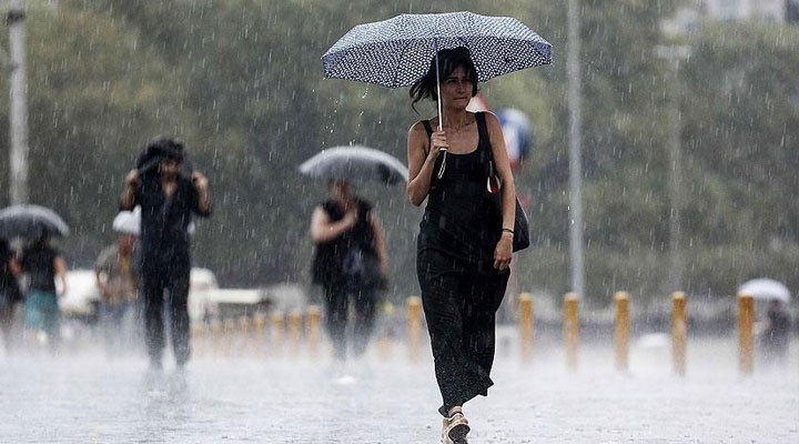 Meteoroloji'den İstanbul için uyarı: Sağanak ve fırtına bekleniyor