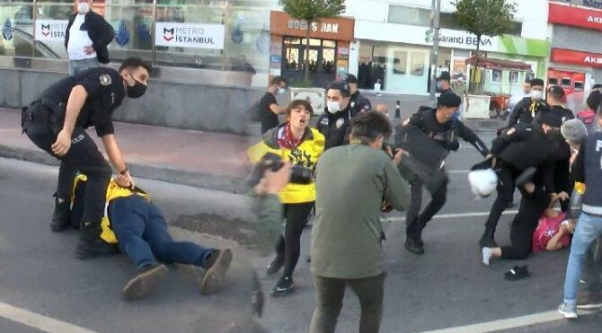 1 Mayıs işçi bayramı nedeniyle Taksim’e yürümek isteyen gruplar gözaltına alındı