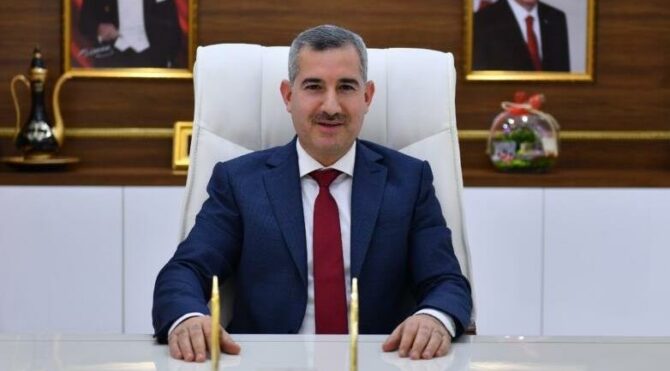 AKP’li başkan‘gri pasaport’ skandalıyla ilgili CHP'lilere yüklendi:Türkiye gündemine niye taşıdınız