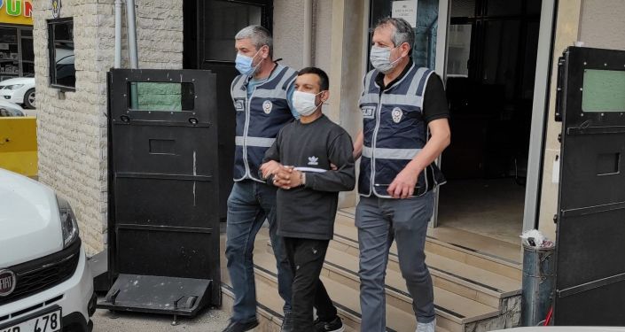 Bursa'da yüksek sesli müzik cinayeti: Tabanca ile 6 el ateş etti