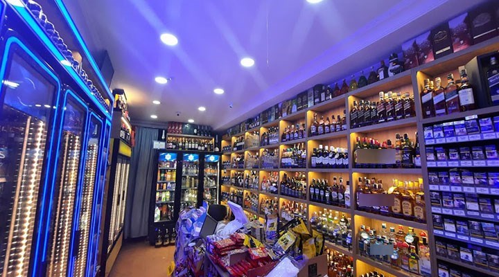 Büyükşehir Belediyesi, Valiliği yalanladı: İçki satışı yasağı kararında Soyer’in imzası yok