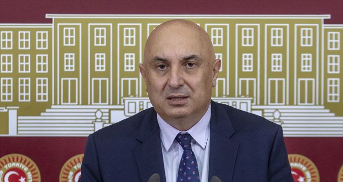 CHP'li Engin Özkoç'tan Bakan Soylu'ya: Siyasetin saygın isimlerinden bahsederken ağzını yıka