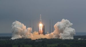Çin’in 29 Nisan'da uzaya gönderdiği roket, kontrolden çıktı: 10 Mayıs’ta dünyaya düşmesi bekleniyor