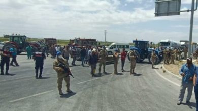 Konya'lı çiftçiler traktörleriyle yol kesti: Aç kaldık