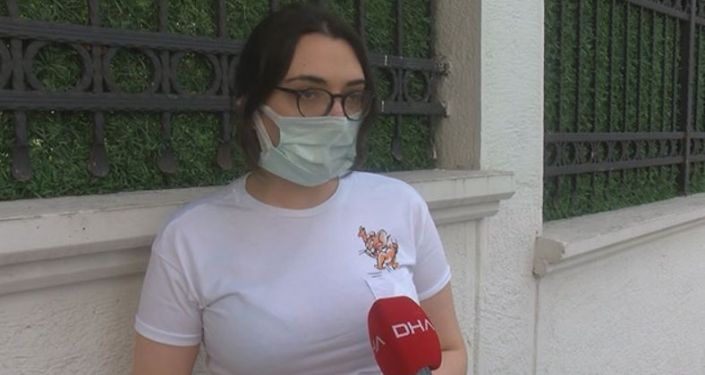 Sınav'da maske çıkarılmasını protesto edip salonu terk etti