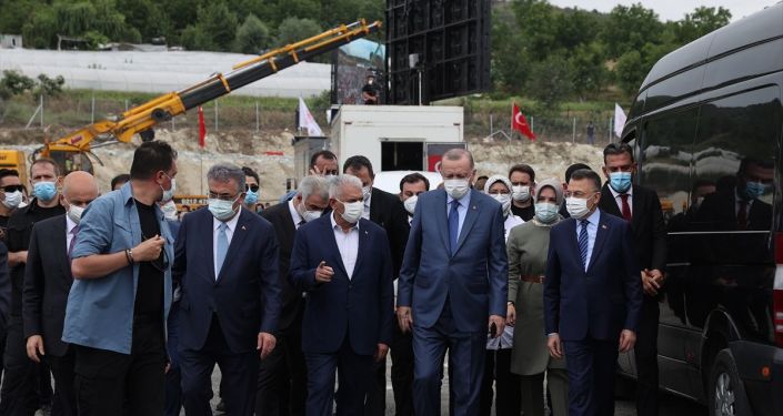 Fatih Altaylı: "Kanal İstanbul’un temeli atıldı zannetmeyin sakın. Atılan temel köprü temeli.''