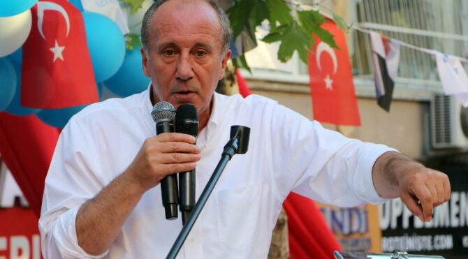 Muharrem İnce’den Zeydan Karalar’a afiş tepkisi:İnce Memed gibi davran, Abdi Ağa gibi davranma.