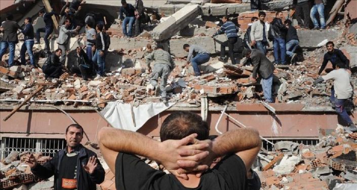 Van Depremi'nde yıkılan 'Işık Apartmanı' davası 10 yıl sonra sonuçlandı: Sanıklara 24 ay taksitle para cezası