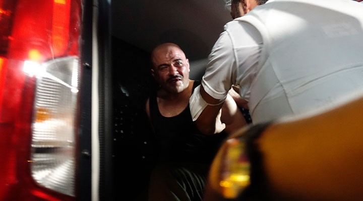 Bursa'da kız kardeşlerini rehin alan erkek polislere ateş açtı