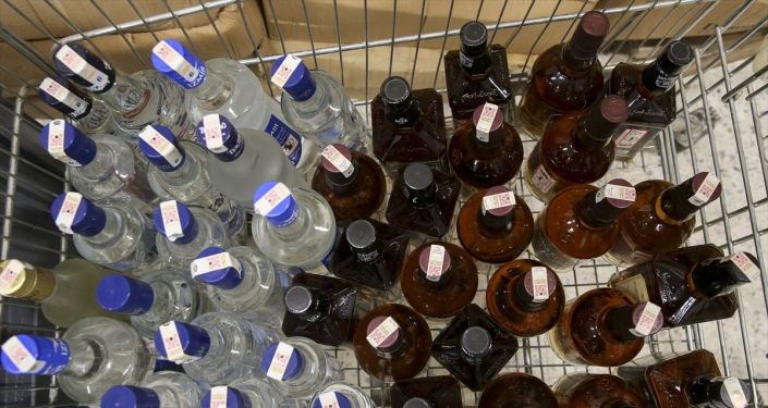 Tekirdağ'ın Malkara ilçesinde 545 litre sahte içki ele geçirildi