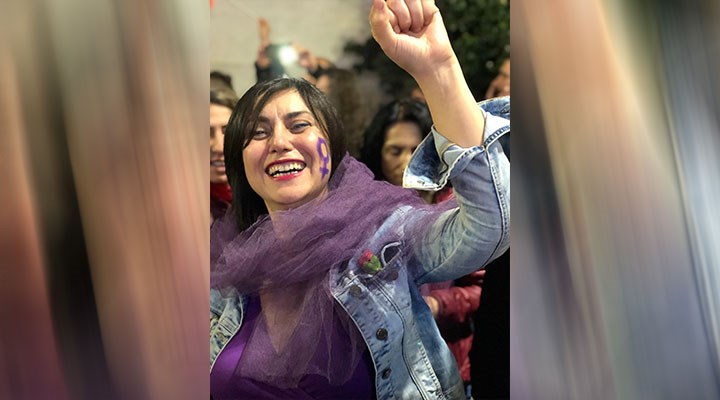 TRT'den tazminatsız ihraç edilen Deniz Salmanlı: Mücadelemizi sürdüreceğiz