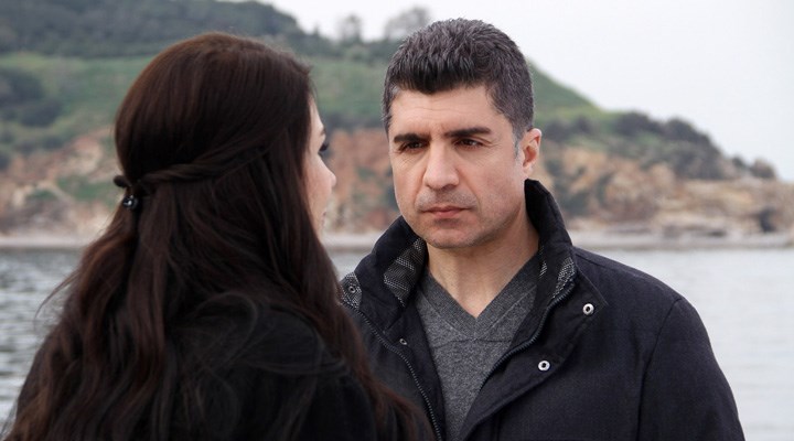 Şarkıcı Özcan Deniz, eski eşine şiddet uyguladığı gerekçesiyle hâkim karşısına çıktı