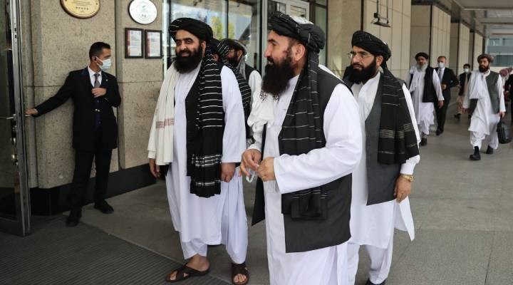 ''Taliban heyetindeki 31 kişiden 18'i BM'nin terör listesinde''