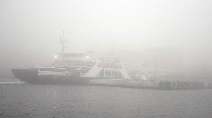 Çanakkale Boğazı yoğun sis nedeniyle çift yönlü kapatıldı