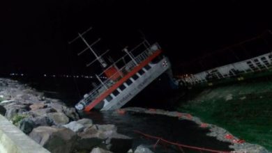 Maltepe Sahili'nde halatı kopan Ro Ro gemisi battı